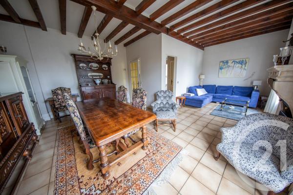 Maison à vendre  10 pièces - 216,15 m 2   ST MEDARD EN JALLES  - 33