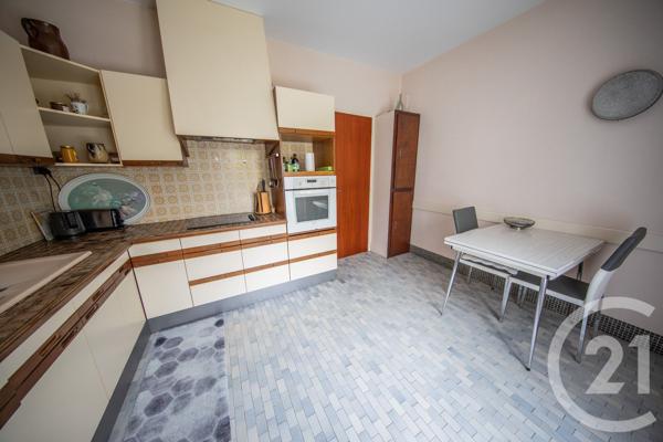 Maison à vendre  10 pièces - 216,15 m 2   ST MEDARD EN JALLES  - 33