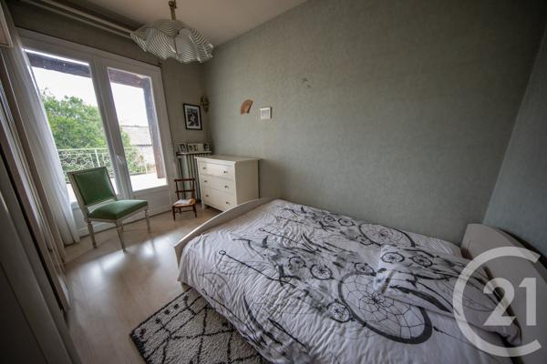 Maison à vendre  10 pièces - 216,15 m 2   ST MEDARD EN JALLES  - 33