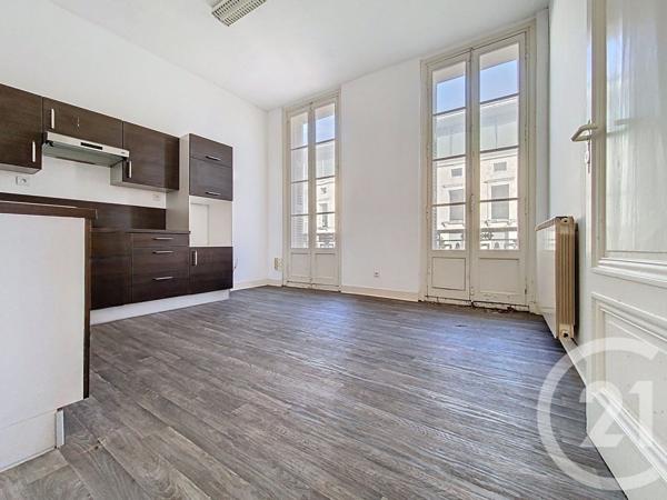Appartement F4 à vendre  4 pièces - 127,05 m2 ROCHEFORT - 17