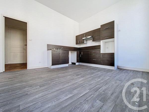 Appartement F4 à vendre  4 pièces - 127,05 m2 ROCHEFORT - 17