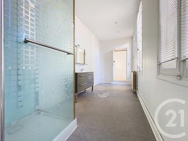 Appartement F4 à vendre  4 pièces - 127,05 m2 ROCHEFORT - 17