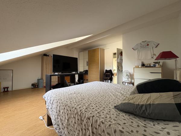 Appartement
         5 pièces
        - 109 m² 189 000 € *