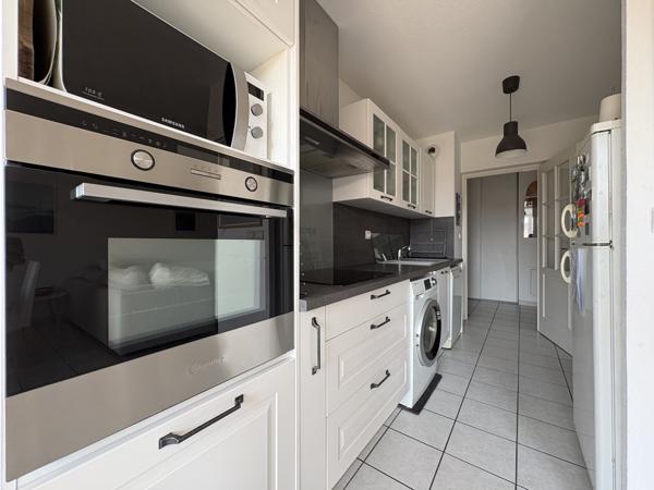 Appartement
         5 pièces
        - 109 m² 189 000 € *