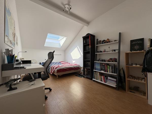 Appartement
         5 pièces
        - 109 m² 189 000 € *