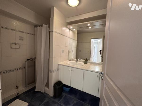 A VENDRE VANNES 56 Préfecture, appartement lumineux, 3 chambres, loggia, garage