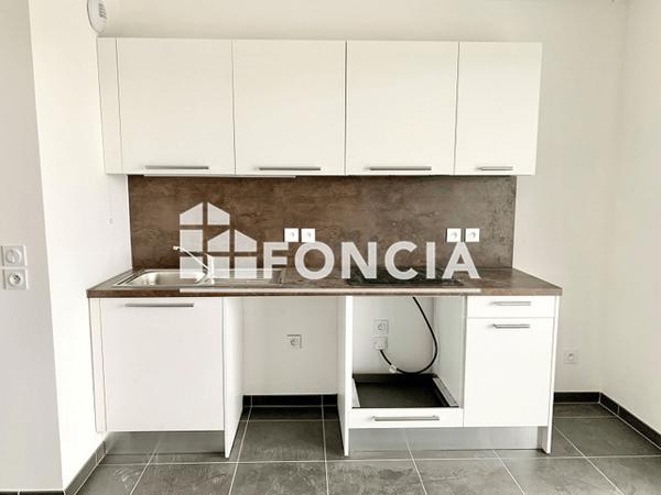 Location Appartement 3 pièces 62.11 m² - 4 RUE DE LA TREILLE Ambilly 74100