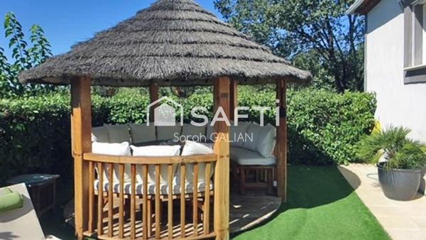 Villa dominante, calme absolu et vue dégagée