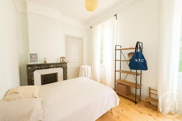 Appartement F4 à vendre  5 pièces - 129 m2 ST ETIENNE - 42