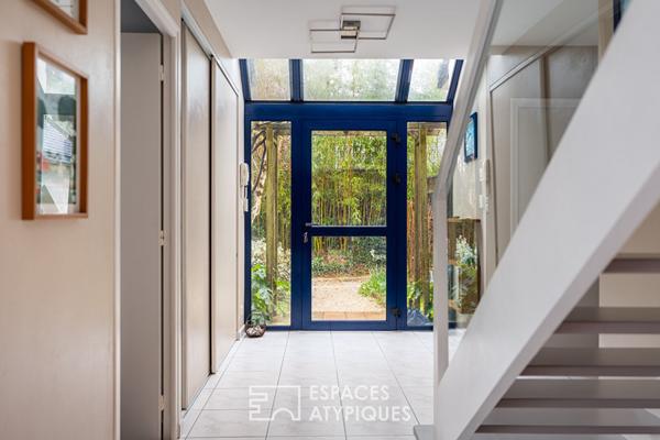 Villa d’architecte dans son écrin de verdure