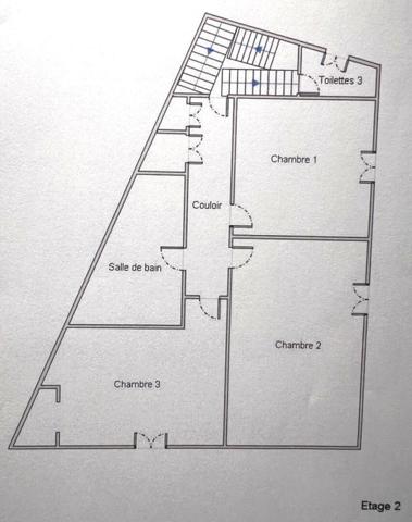 INVESTISSEMENT L Arbresle local commercial avec triplex habitable  264m2