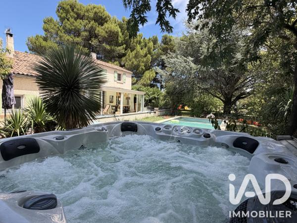 Maison à vendre 5 pièces 155 m² Châteauneuf-du-Rhône