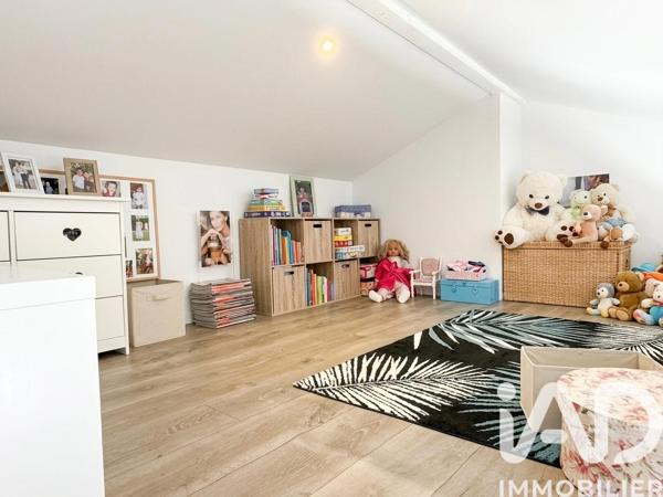 Maison à vendre 5 pièces 155 m² Châteauneuf-du-Rhône