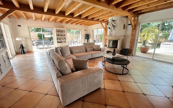 Maison à vendre    10 pièces • 226 m2 Dax