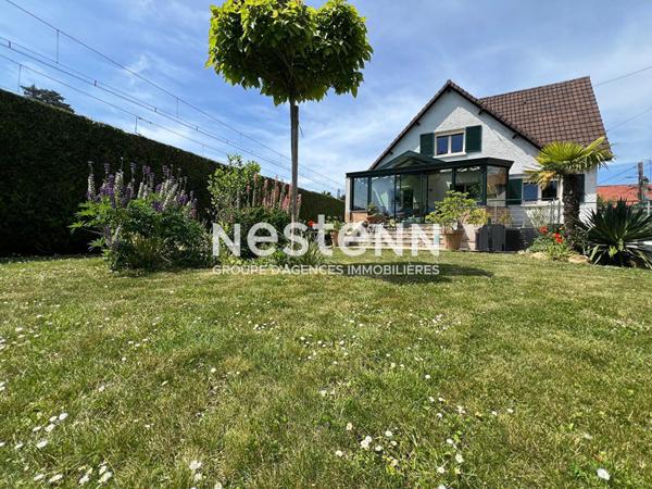 Nestenn Igny - 7 pièces, 6 chambres, jardin clos, sous-sol total avec garage - proche RER, des commerces et de la Bièvre