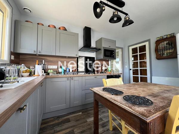 Nestenn Igny - 7 pièces, 6 chambres, jardin clos, sous-sol total avec garage - proche RER, des commerces et de la Bièvre