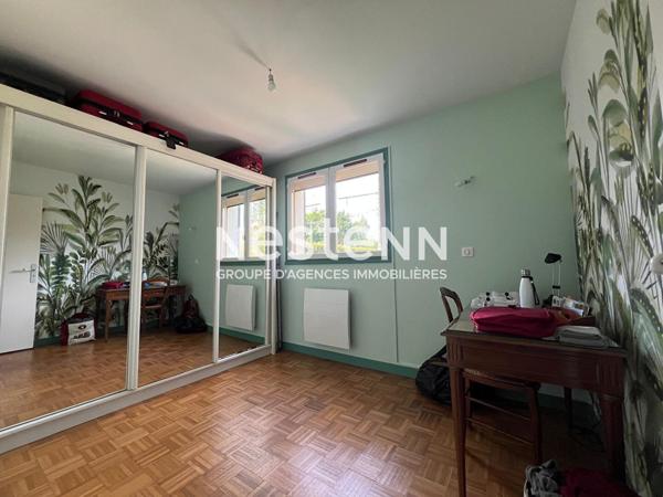 Nestenn Igny - 7 pièces, 6 chambres, jardin clos, sous-sol total avec garage - proche RER, des commerces et de la Bièvre