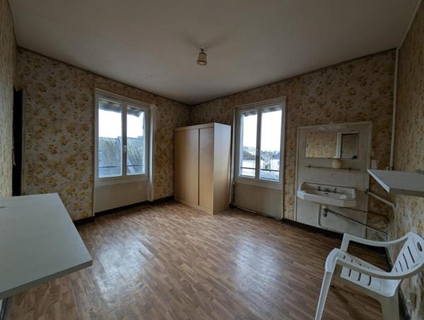 Immeuble commercial Sable Sur Sarthe 8 pièces 149 m2