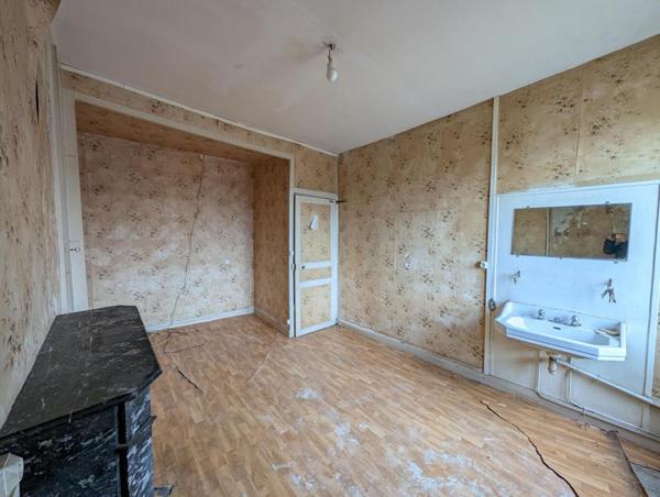 Immeuble commercial Sable Sur Sarthe 8 pièces 149 m2