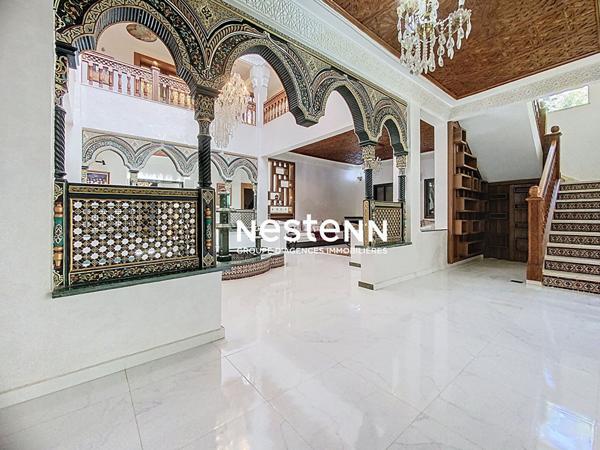 Villa contemporaine de 600m2 à Marrakech route de l'ourika