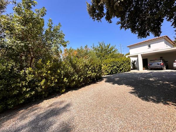 Villa contemporaine 128 m² (2017) - Piscine - Prestations de qualité - Aucun travaux