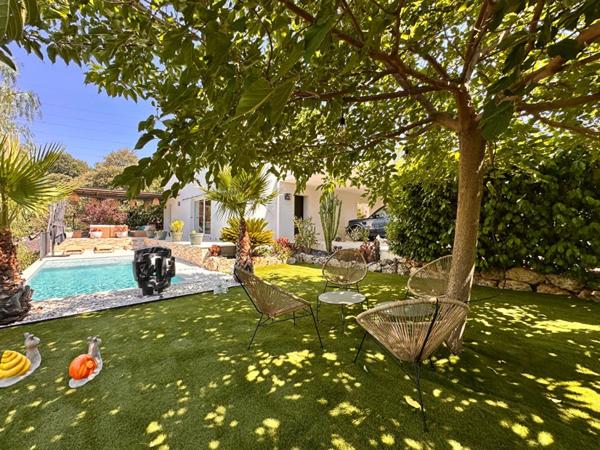 Villa contemporaine 128 m² (2017) - Piscine - Prestations de qualité - Aucun travaux