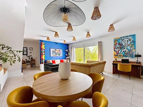 Villa contemporaine 128 m² (2017) - Piscine - Prestations de qualité - Aucun travaux