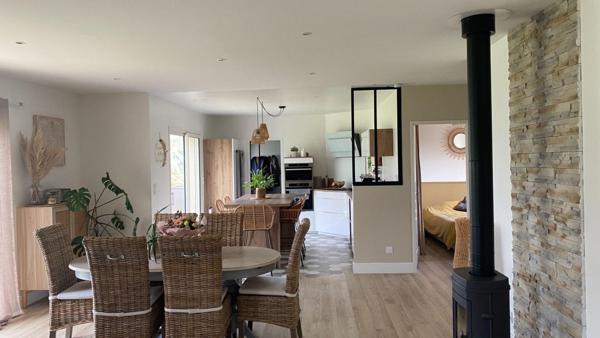Maison plain-pied 118 m², 4 ch- 1 500 m² terrain-PAC 2022 -12 min Niort ? 79370