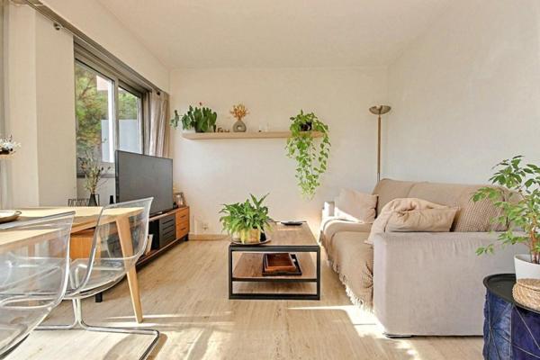 Vente / Appartement T2 à Grasse (06130)