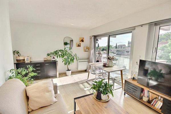 Vente / Appartement T2 à Grasse (06130)