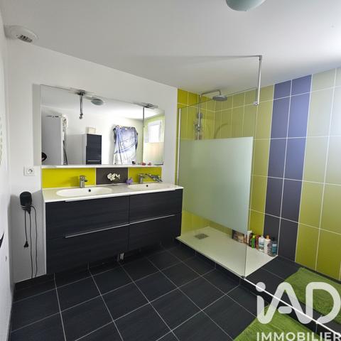 Maison à vendre 5 pièces 103 m² Saint-Genest-Lerpt