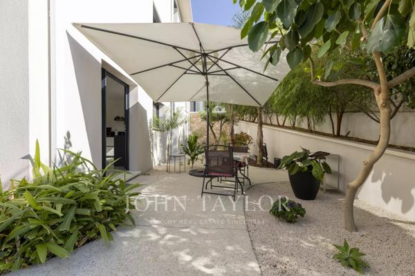 Bandol – Appartement contemporain en rez-de-jardin, centre-ville à pied