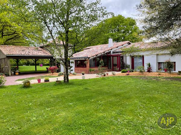 Vente maison Vezins : 610 000 € - AJP Immobilier Saint-Macaire-en-Mauges