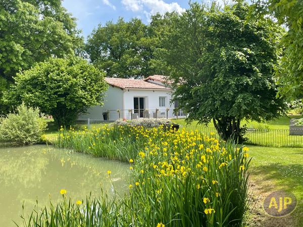 Vente maison Vezins : 610 000 € - AJP Immobilier Saint-Macaire-en-Mauges