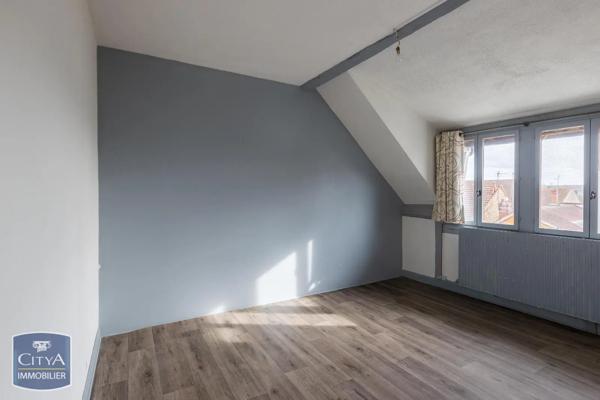 Appartement à louer 4 pièces 78.1m² Nevers (58000)