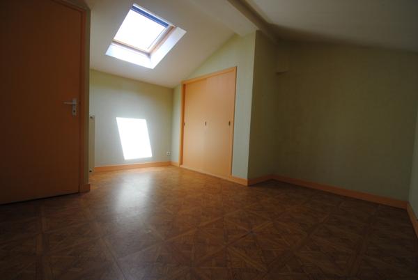 Maison
                                                                                                                                                                                                                                                                                                                        4 pièce(s)                                                                                                                                                                                                          2 chambre(s)                                                                                                                                                                                                          67  m²