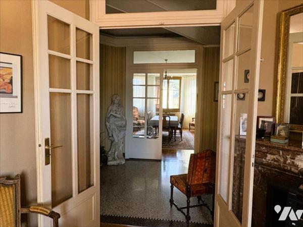 CHAMBERY Centre - Appartement 8 pièces avec garage