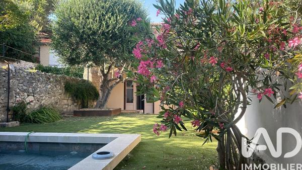 Maison à vendre 6 pièces 143 m² Villeneuve-lès-Avignon