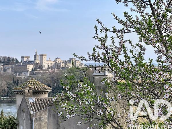 Maison à vendre 6 pièces 143 m² Villeneuve-lès-Avignon