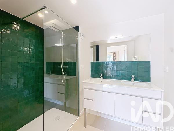 Maison à vendre 6 pièces 143 m² Villeneuve-lès-Avignon