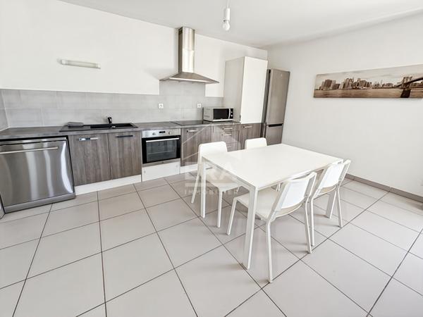 LES PENNES MIRABEAU - Appartement T2 55m2 avec jardin de 130m2