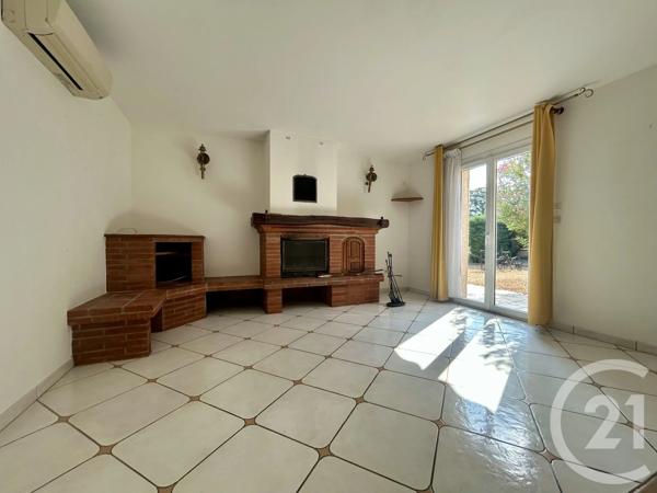 Maison à vendre  4 pièces - 111 m 2   CUGNAUX  - 31