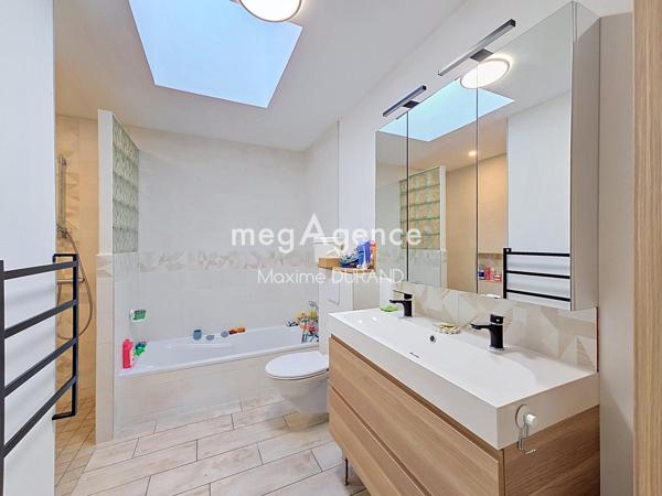 Maison à CHOLET, 49300 - 5 pièces 94m²