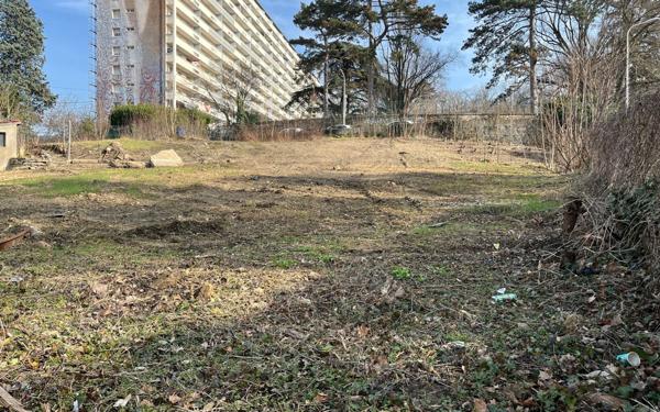 Terrain à vendre    Lyon 9