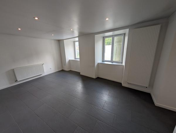 Opportunité Investisseur – Ensemble de 3 Appartements dans une Maison de Caractère