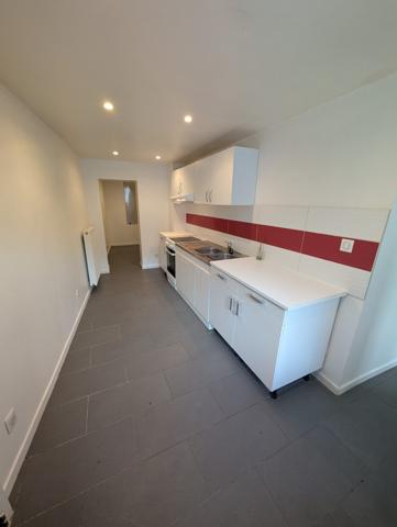 Opportunité Investisseur – Ensemble de 3 Appartements dans une Maison de Caractère