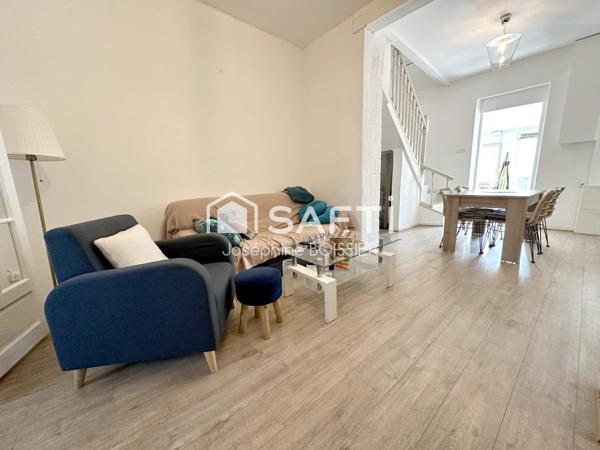 A VISITER SUR AVIGNON  (84)  - MAGNIFIQUE MAISON DE VILLE DE 76 M²  ENV.