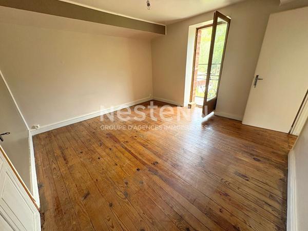 A VENDRE MAISON MONTFERRIER TROIS CHAMBRES / JARDIN / GARAGES