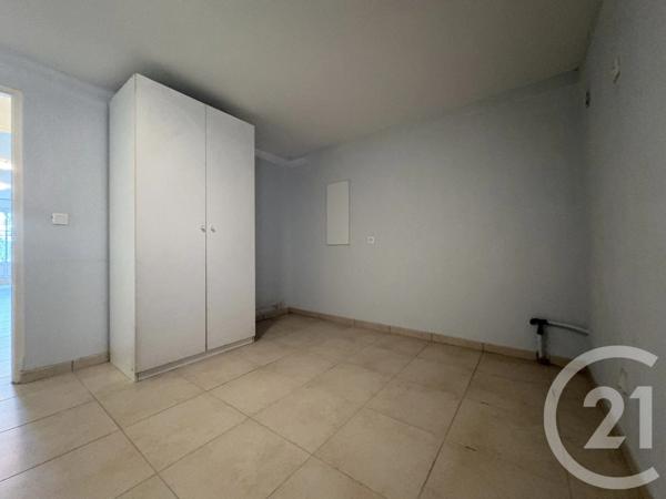 Maison à vendre  8 pièces - 217,41 m 2   CLERMONT L HERAULT  - 34