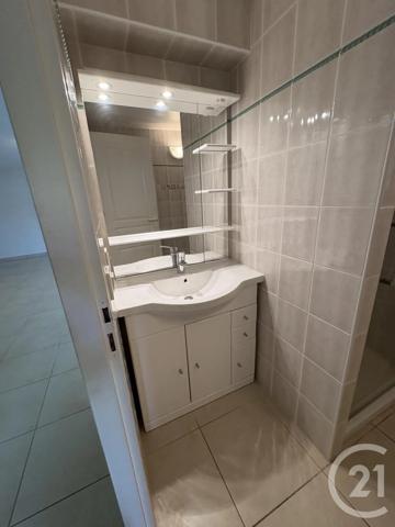 Maison à vendre  8 pièces - 217,41 m 2   CLERMONT L HERAULT  - 34